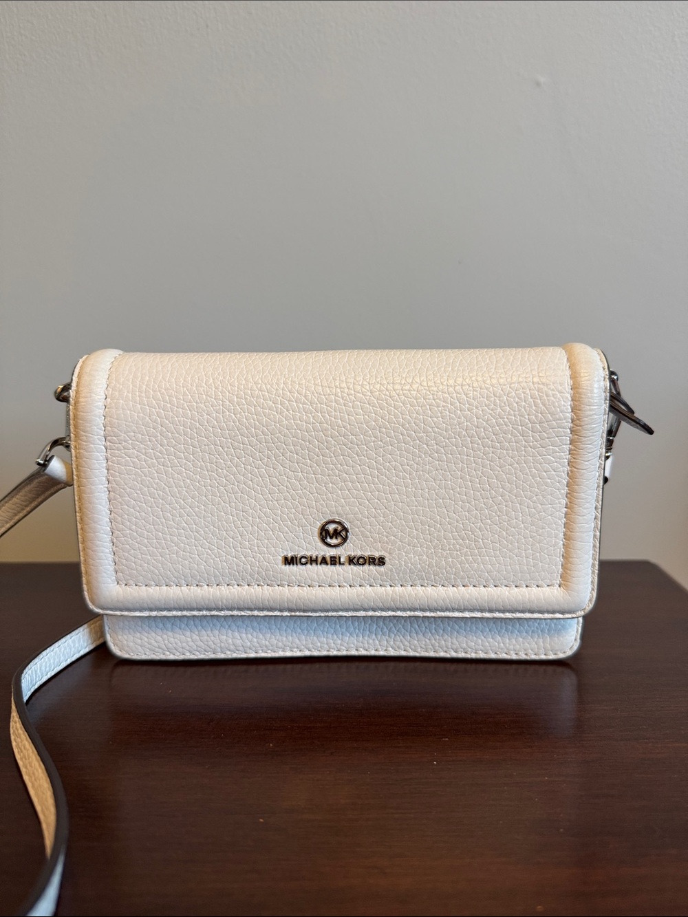 Michael Kors White Pebbled Leather Crossbody Bag with Silver Logo